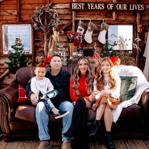 Meet your Posher, Trisha - Picture 13 of 15